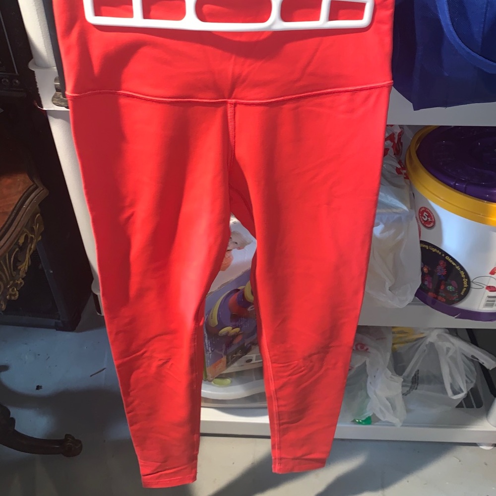 Victoria’s Secret leggings